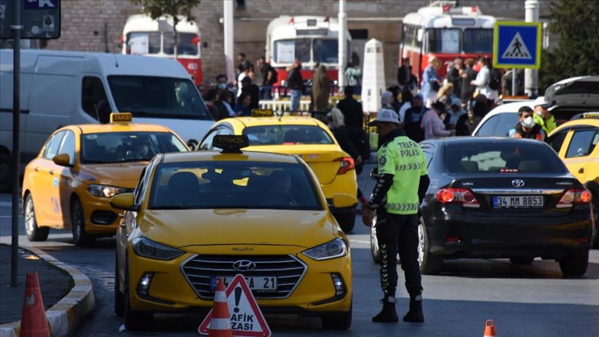 stanbul'da taksicilere ynelik denetimler sryor