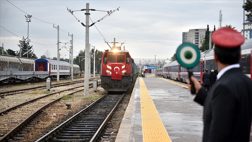 Bak-Tiflis-Kars Demir Yolu'ndaki 'yapsal engeller' kalkacak, yk tamacl artacak