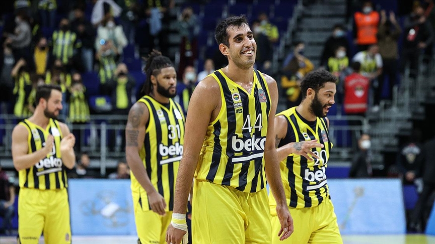 Fenerbahe Beko yarn Olympiakos'a konuk olacak