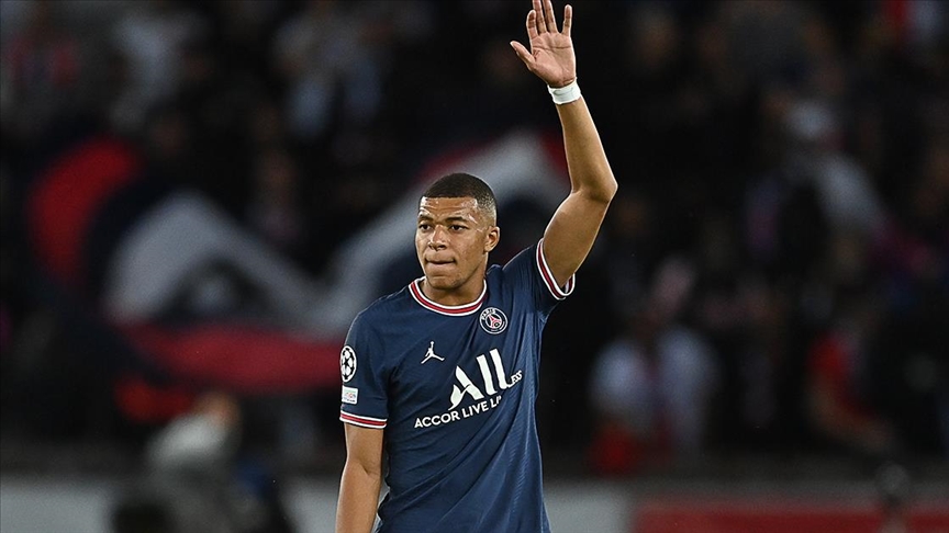 PSG'li Kylian Mbappe: Geen temmuz sonu takmdan ayrlmak istediimi syledim