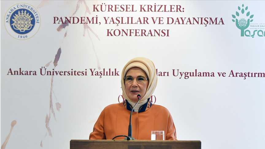 Emine Erdoan: Yallk bizde tedavlden kalkmak deil, hrmet makamna oturmak demektir