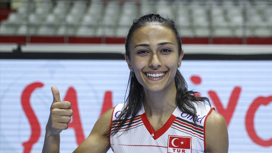 Milli libero Simge Akz, Trk voleybolunun geleceinden umutlu