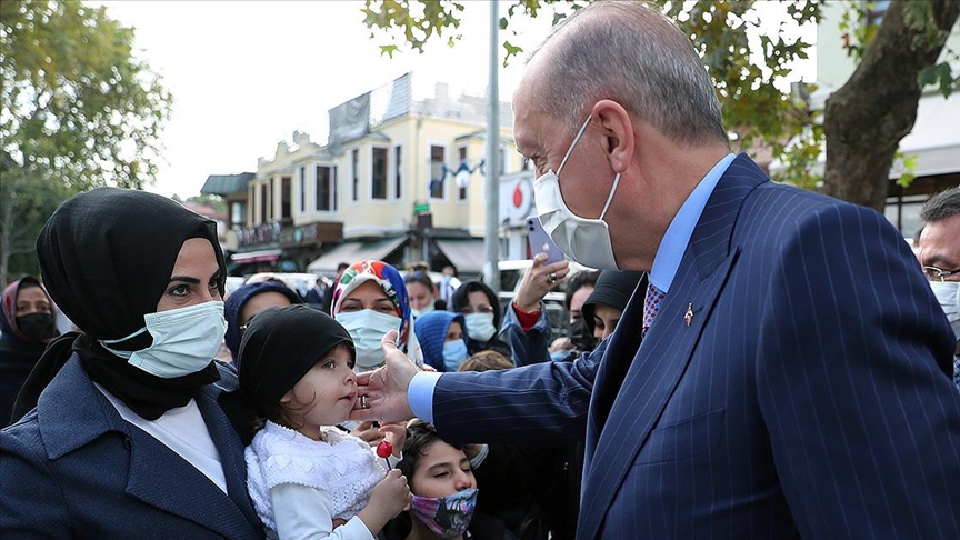 Cumhurbakan Erdoan, cuma namazn Eyp Sultan Camisi'nde kld