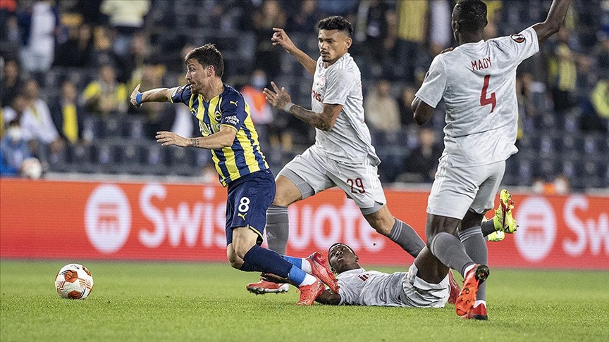 Fenerbahe Olympiakos karsnda hem rvan hem de avantaj peinde