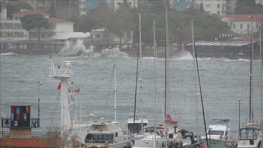 anakkale Boaz ndaki frtna deniz ulamn olumsuz etkiliyor