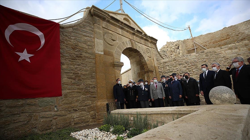 anakkale Savalar'nn ilk ehitleri anld