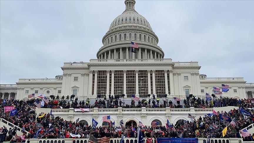 Kongre Basknn Soruturan Komiteden, Trump'n Eski zel Kaleminin 'Kongreyi Tahkir' ile Sulanmas Tavsiyesi