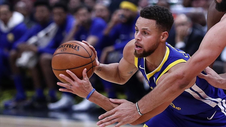 Stephen Curry NBA Tarihinin 3 Saylk Basket Rekorunu Krd