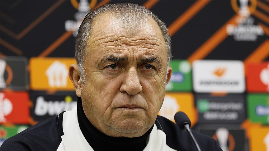 Galatasaray Teknik Direktr Fatih Terim Hastanede Tedavi Altna Alnd