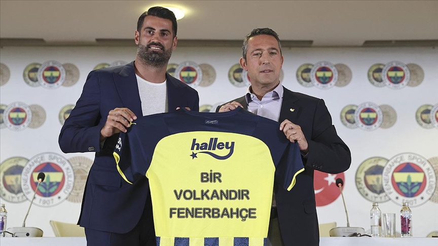 Volkan Demirel Fenerbahe'ye veda etti