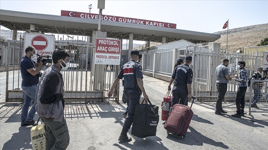 Cilvegz Snr Kaps'ndan Kurban Bayram ncesi Suriye'ye geiler balad