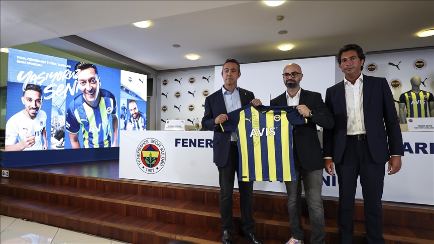 Fenerbahe ile PUMA arasnda sponsorluk szlemesi imzaland