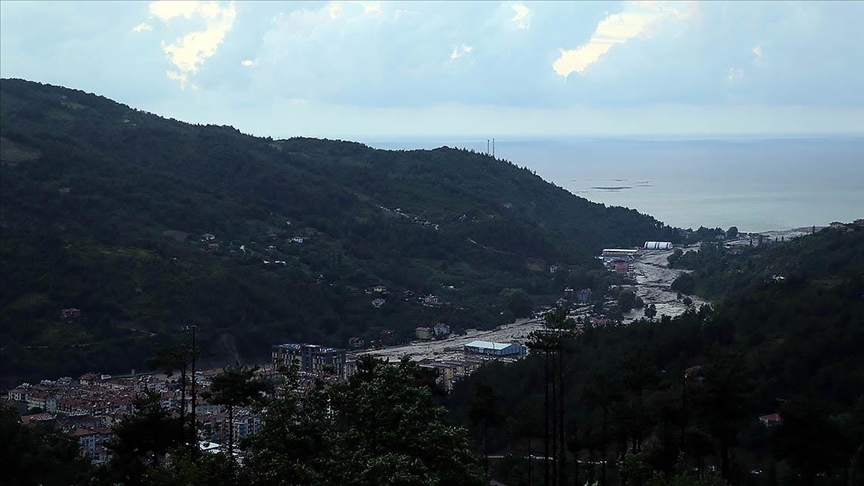 Bat Karadeniz'in ky kesimiyle Sakarya'da ok kuvvetli saanak bekleniyor