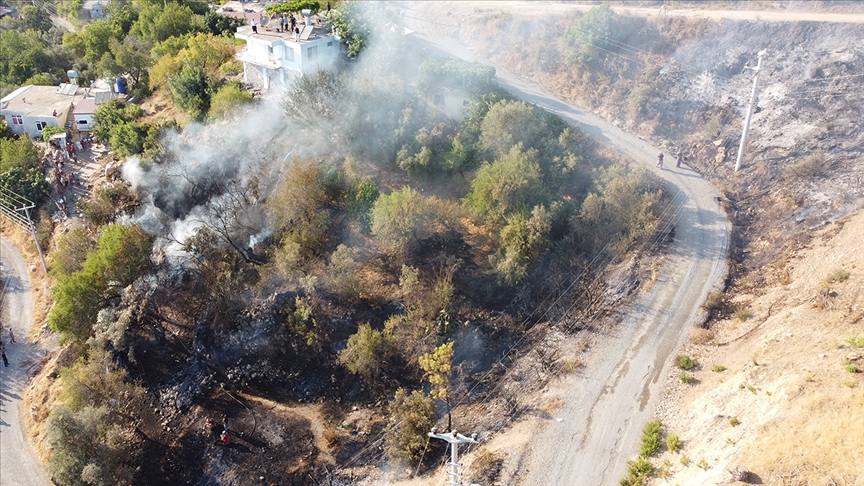 Antalya'nn Gazipaa ilesindeki orman yangn kontrol altna alnd