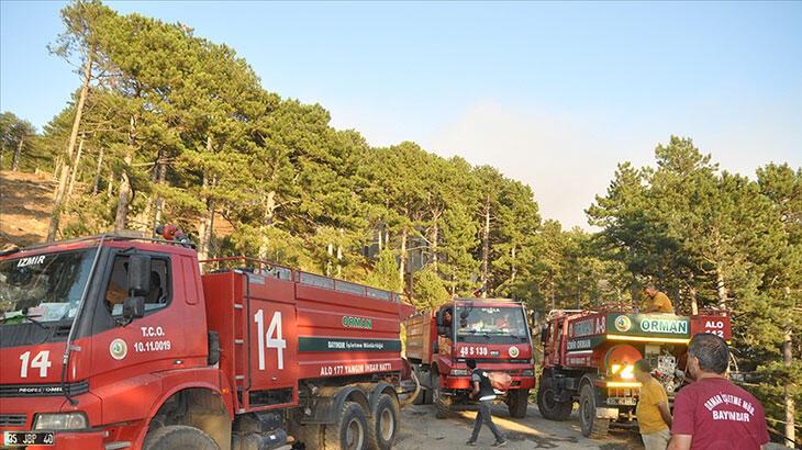 Marmaris ile Kyceiz'deki orman yangnlarna havadan mdahale yeniden balad