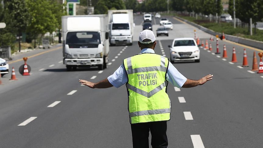 Boazii Triatlonu nedeniyle pazar gn stanbul'da baz yollar trafie kapatlacak