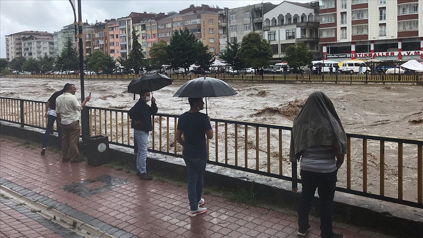 Samsun ve Ordu iin kuvvetli saanak uyars