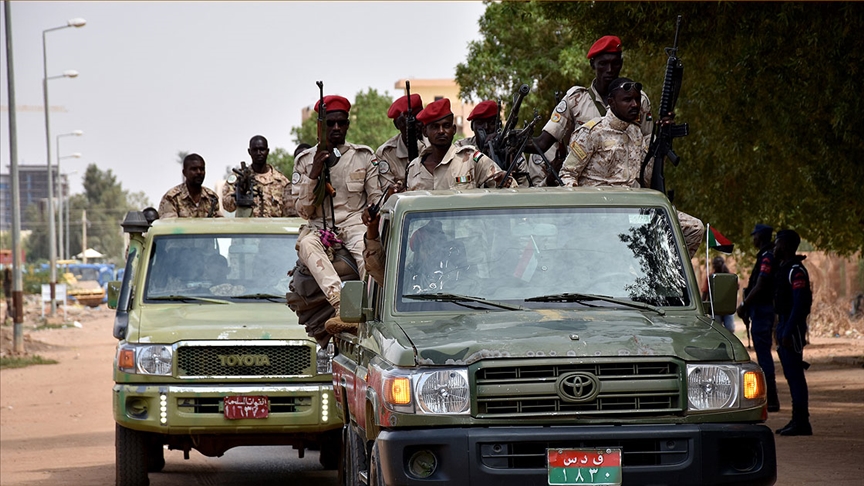 Sudan devlet televizyonu: Bir grup asker baarsz darbe giriiminde bulundu