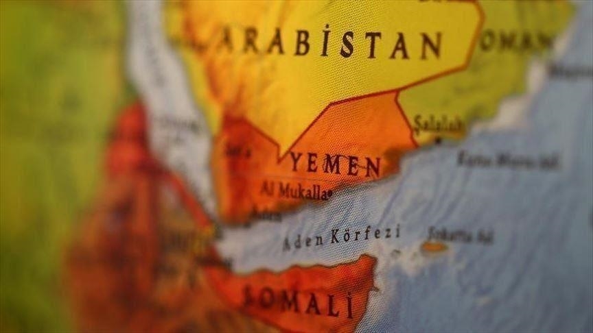 Yemen Babakan 6 ay sonra ilk kez geici bakent Aden'e geldi